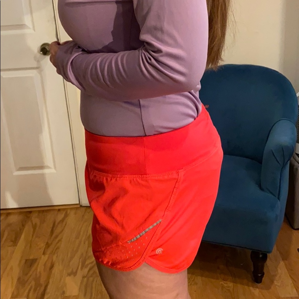 Champion women’s workout shorts in pink size M - Picture 2 of 13